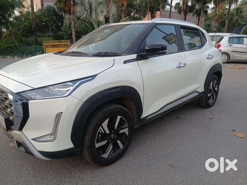 Nissan Magnite 1.0 Xv Premium, 2025, Cng & Hybrids