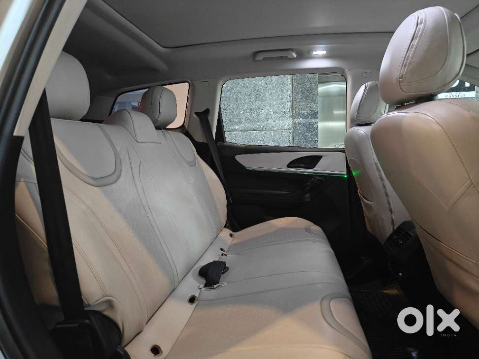 Mahindra Xuv700 2.2 Ax 5 Diesel Mt Str, 2022, Diesel