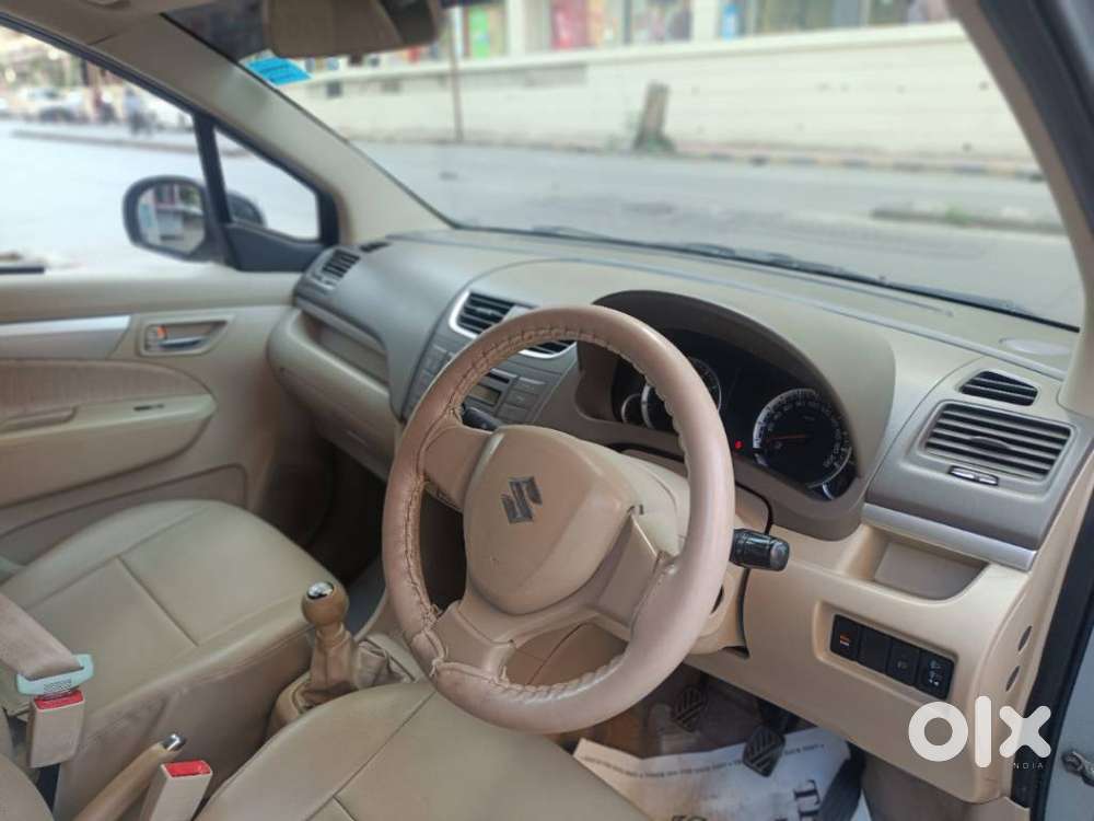 Maruti Suzuki Ertiga Vxi Abs Bs Iv, 2013, Petrol