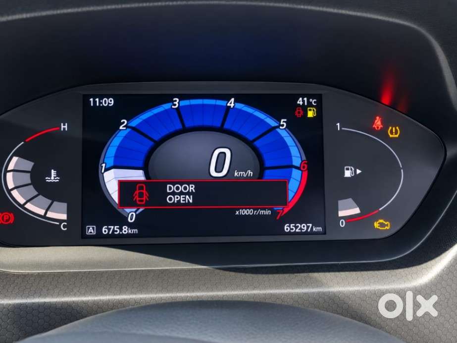 Nissan Magnite 1.0 Xv, 2021, Petrol