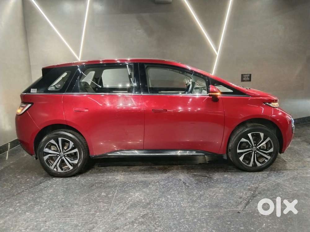 Mg Windsor Ev Essence, 2025, Electric