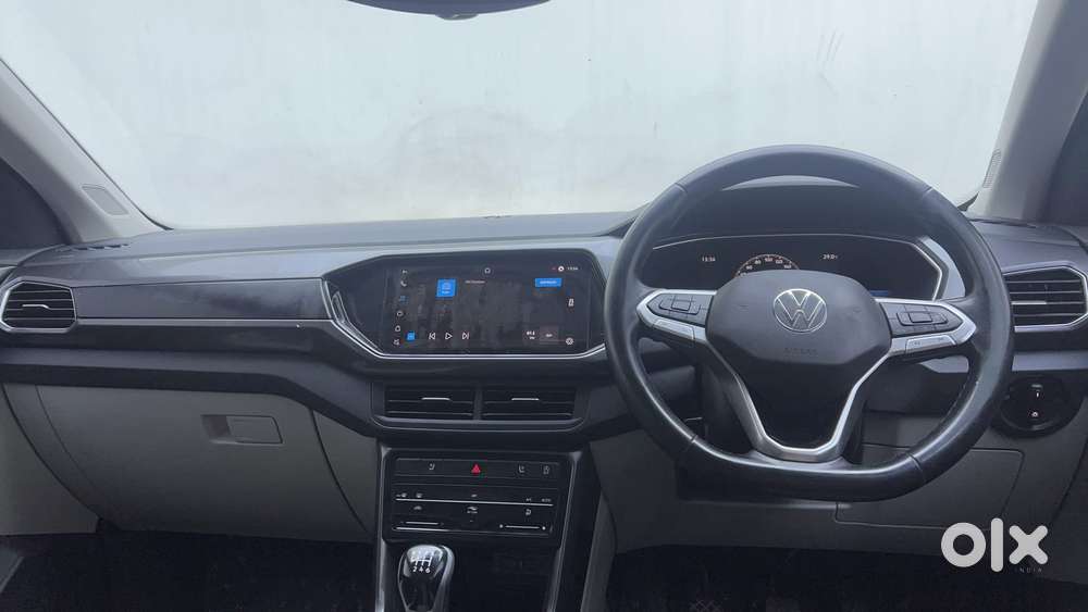 Volkswagen Taigun Topline 1.0 Tsi Mt (electric Seats), 2022, Petrol