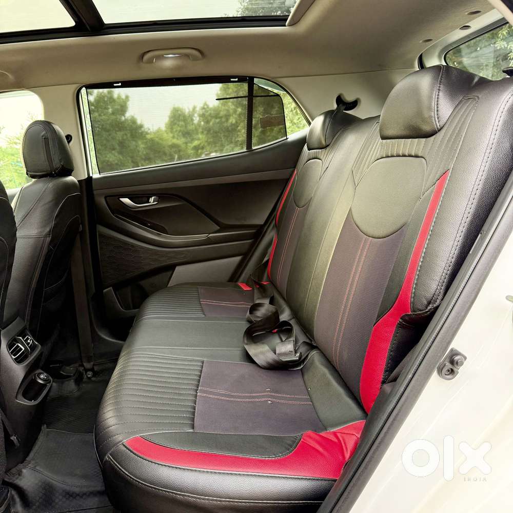 Hyundai Creta 1.5 S Plus Knight Diesel Dual Tone, 2023, Diesel