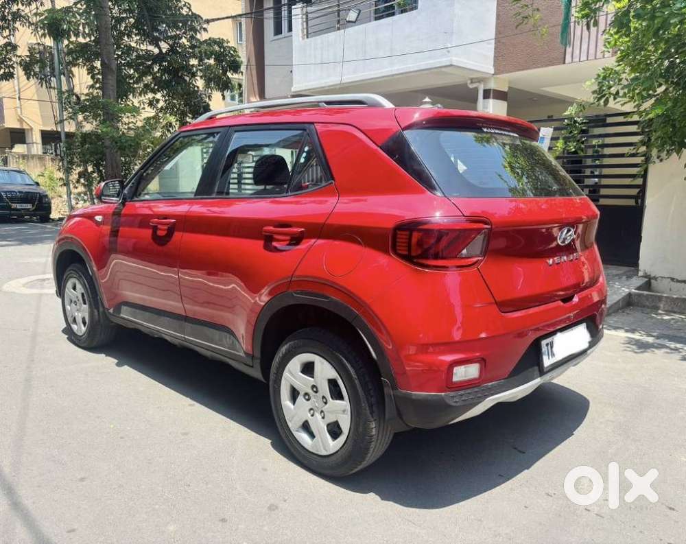 Hyundai Venue S 1.2 Petrol, 2022, Petrol
