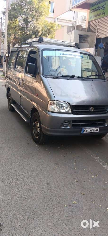 Well-maintained Maruti Suzuki Eeco Ac 2010 Petrol - Great Condition.