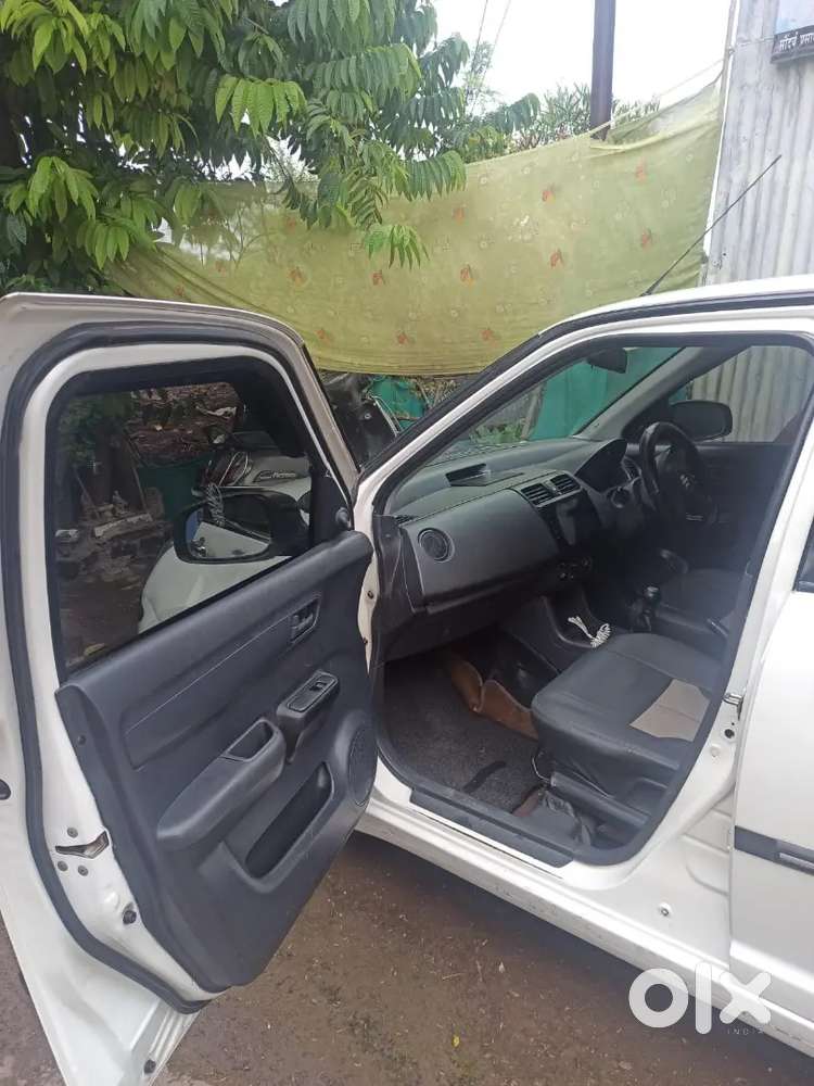 Maruti Suzuki Swift Dzire Tour 2016