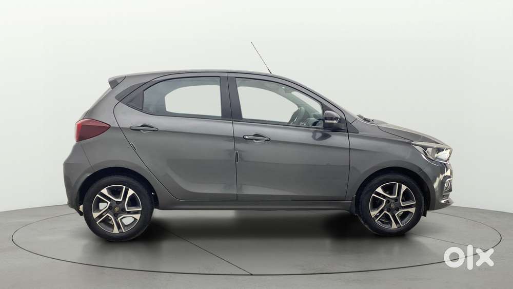 Tata Tiago Xza Plus, 2021, Petrol