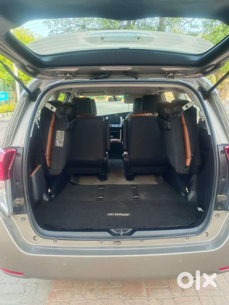 Toyota Innova Crysta [2020-ongoing] 2.4 Gx At 7 Str, 2020, Diesel