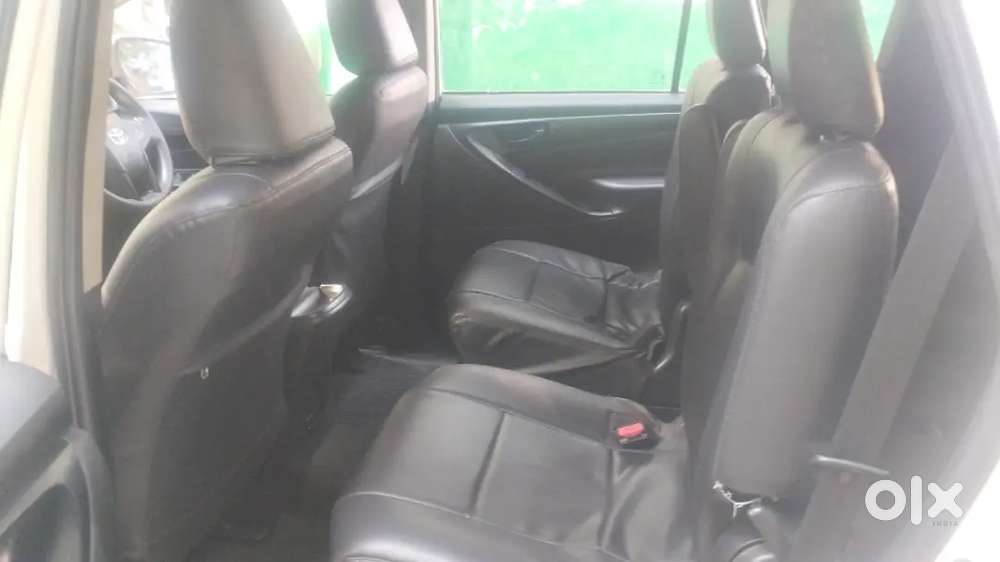 Toyota Innova Crysta 2020 Diesel 250000 Km Driven