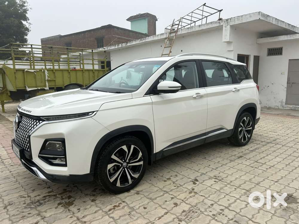 Mg Hector Plus 2023 Petrol 320000 Km Driven