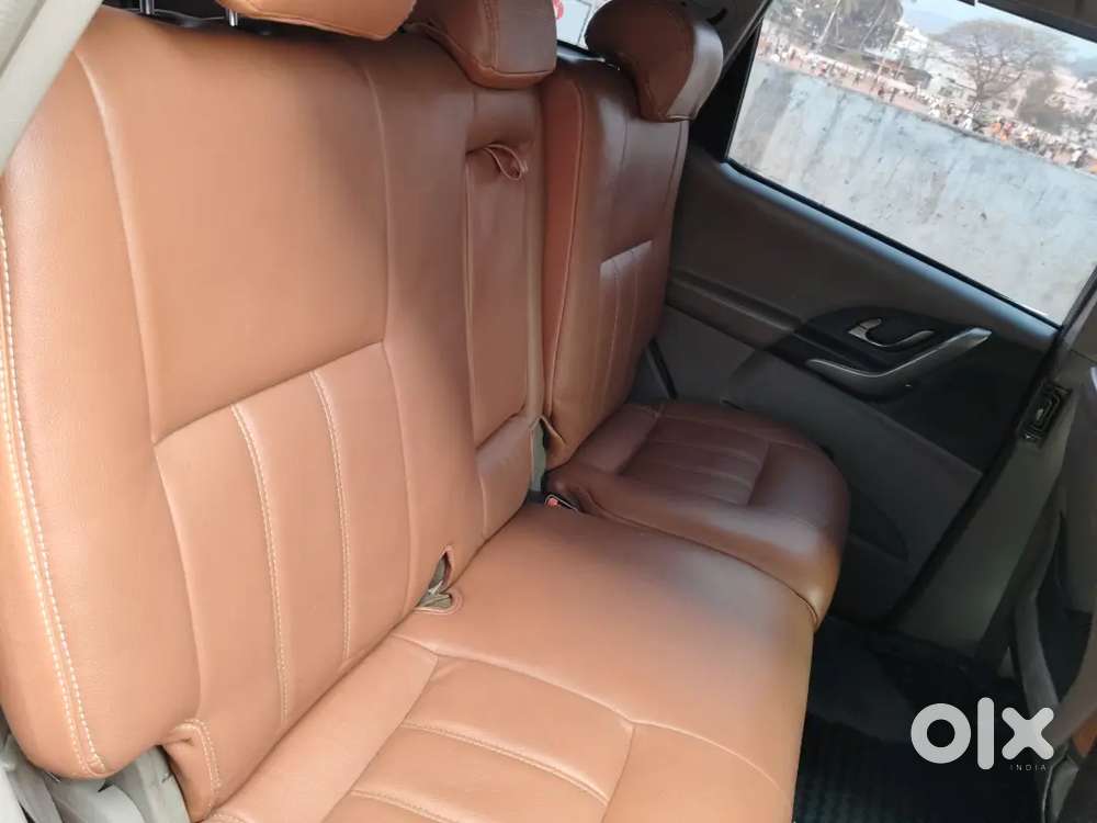 Mahindra Xuv500 2014 Diesel 95000 Km Driven