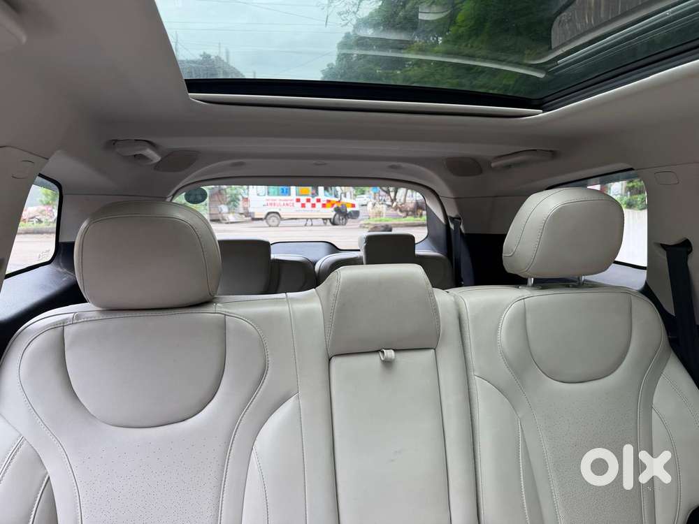Mahindra Xuv700 2.2 Ax 7 Diesel At Luxury Pack Str, 2022, Diesel