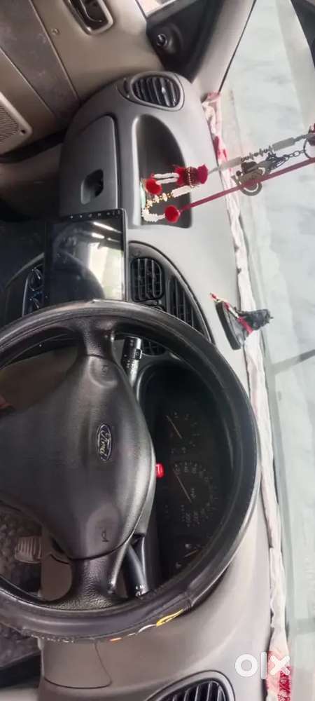 Ford Ikon Zxi Nxt 2003