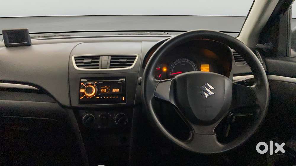 Maruti Suzuki Swift 1.2 Lxi (o), 2017, Petrol