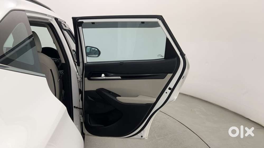 Kia Seltos Htx 1.5 Petrol Mt, 2022, Petrol