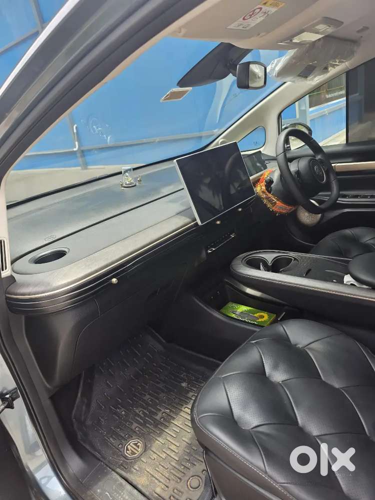 Mg Windsor Ev Essence 2025