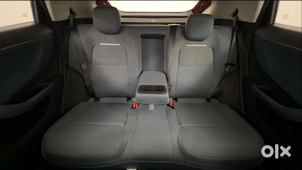 Tata Curvv Creative Plus S 1.2 Revotron Petrol 7dca, 2025, Petrol