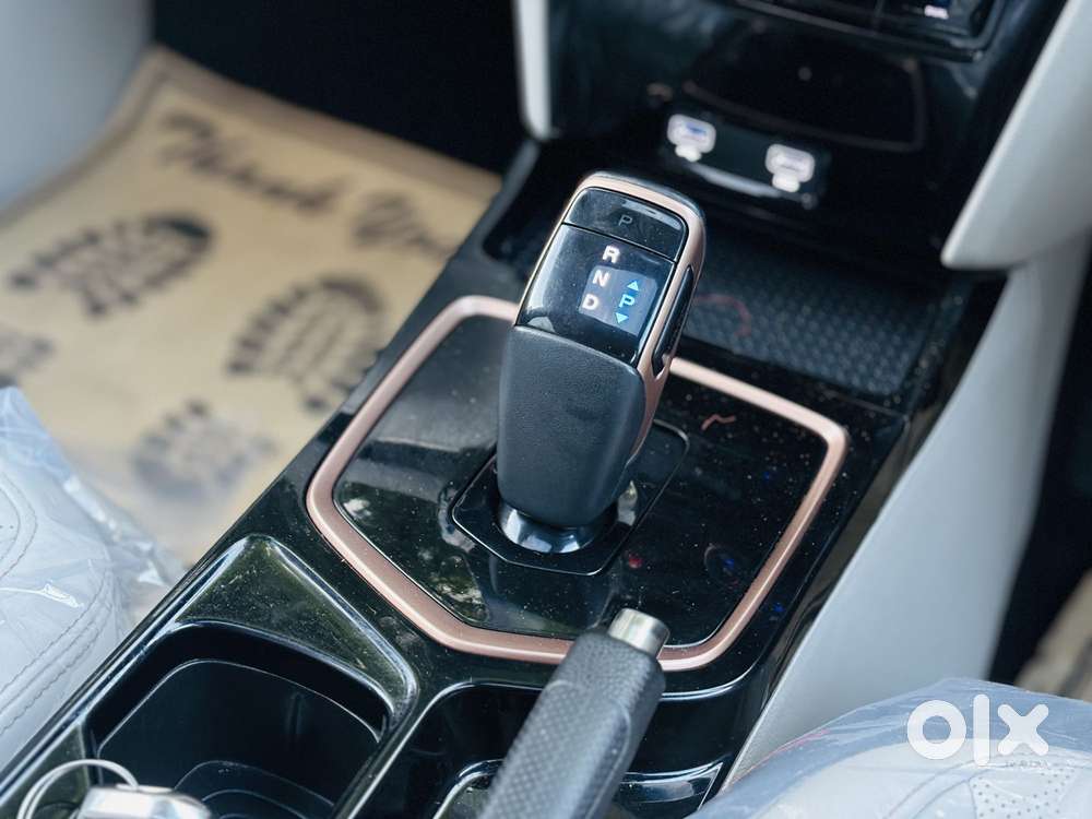 Mahindra Xuv400 Ev El Fast Charger Dt, 2024, Electric