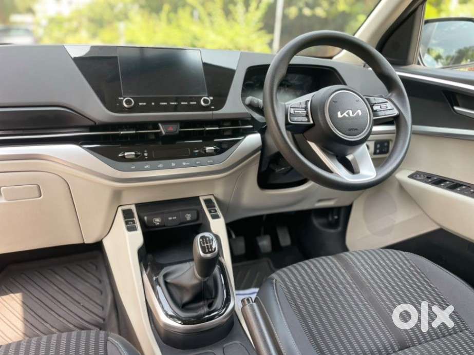 Kia Carens Prestige Plus (o) 1.5 Turbo Petrol Dct 7-seater, 2025, Pe..