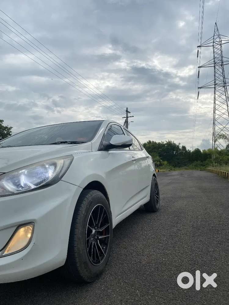 Hyundai Varna Fluidic Well Maintained Condition