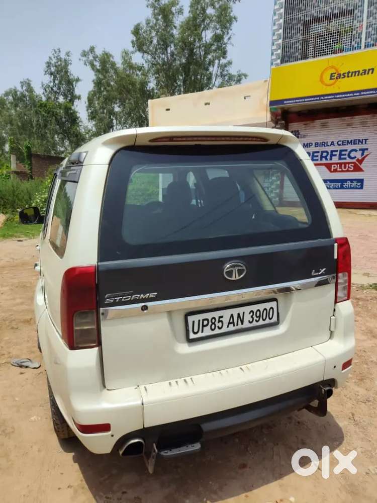 Tata Safari Storme 2014 Diesel Manual 2nd Owner