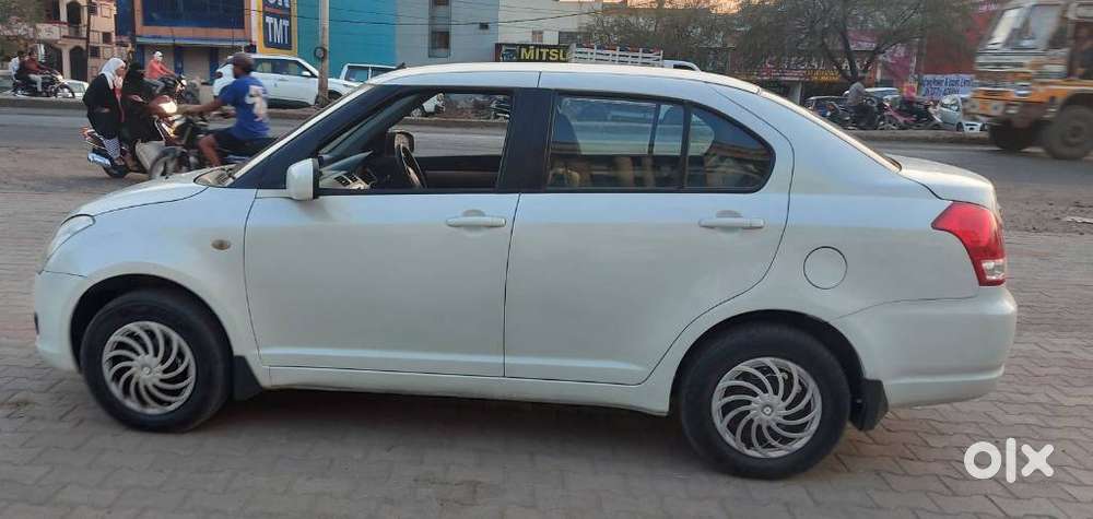Maruti Suzuki Swift Dzire 1.2 Vxi Bsiv, 2011, Petrol