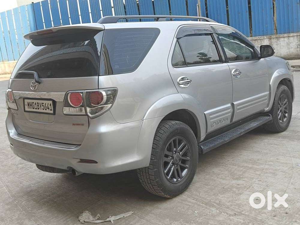 Toyota Fortuner 2011-2016 4x2 At, 2015