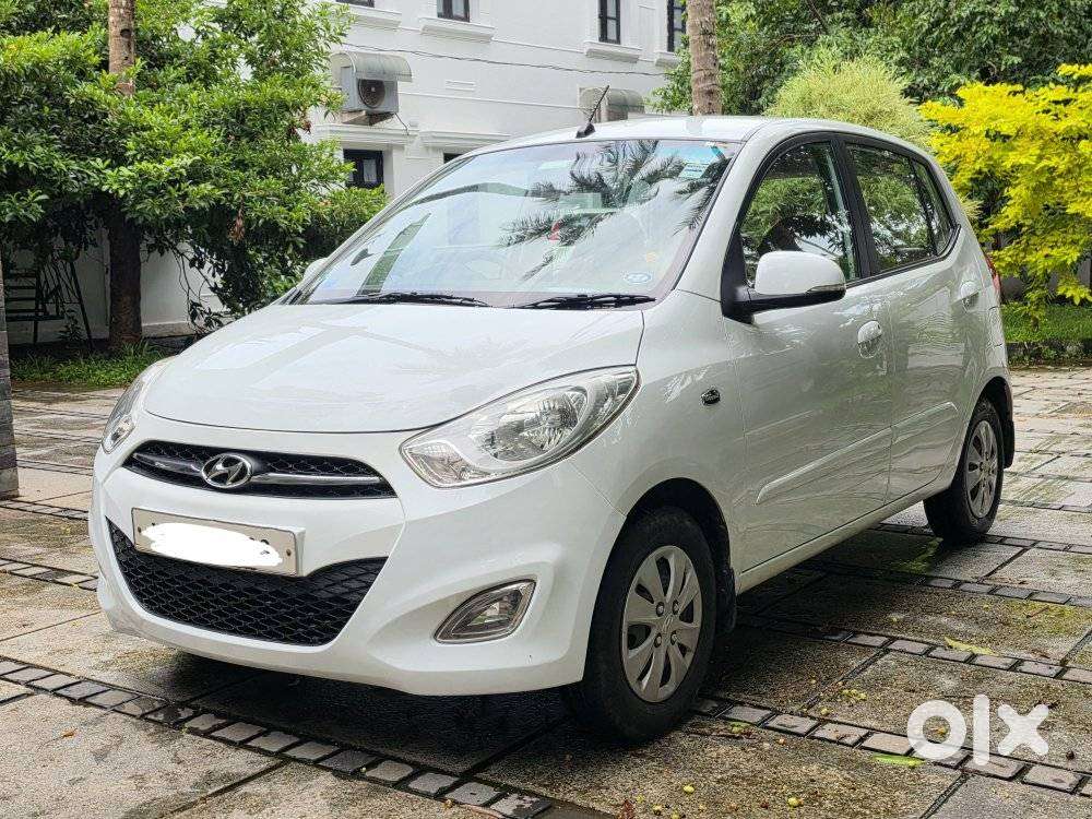 Hyundai I10 Sportz At, 2011, Petrol