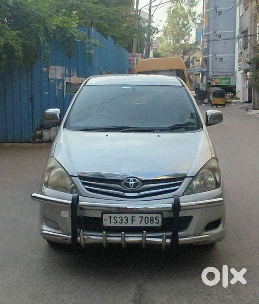 Toyota Innova 2.5 G (diesel) 7 Seater, 2011, Diesel