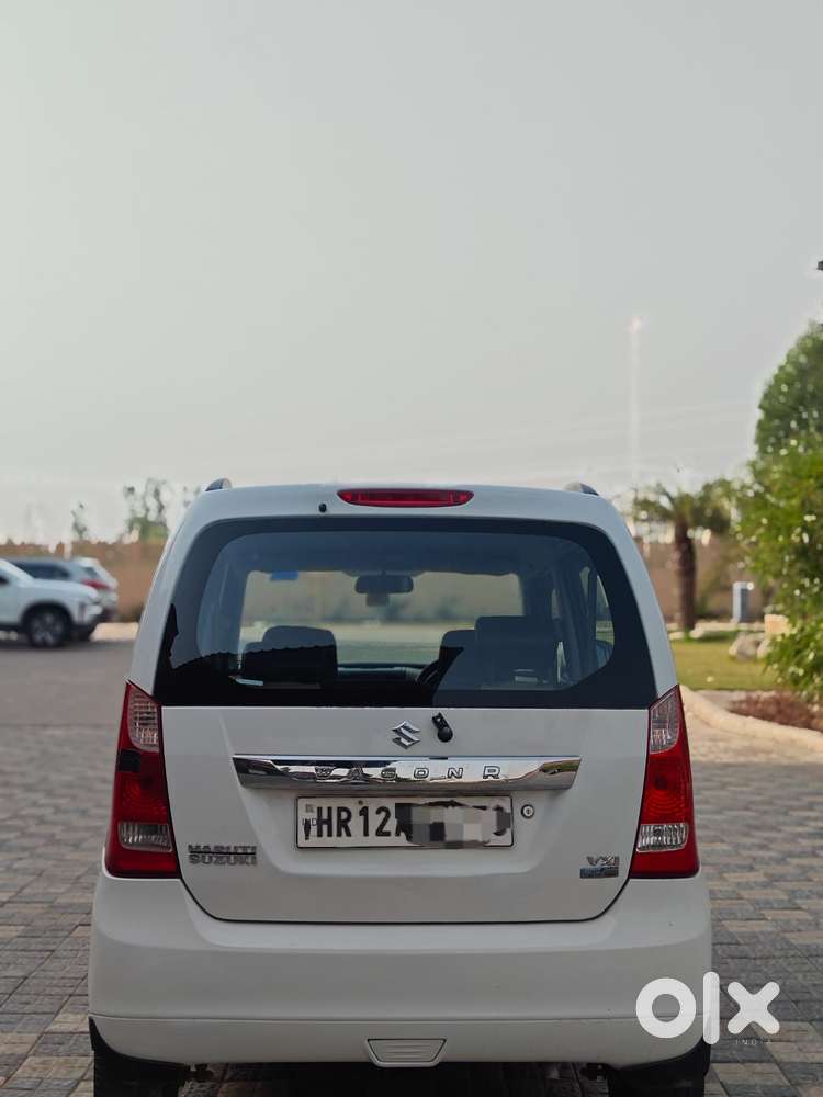 Maruti Suzuki Wagon R Vxi Amt Opt 1.2, 2017, Petrol