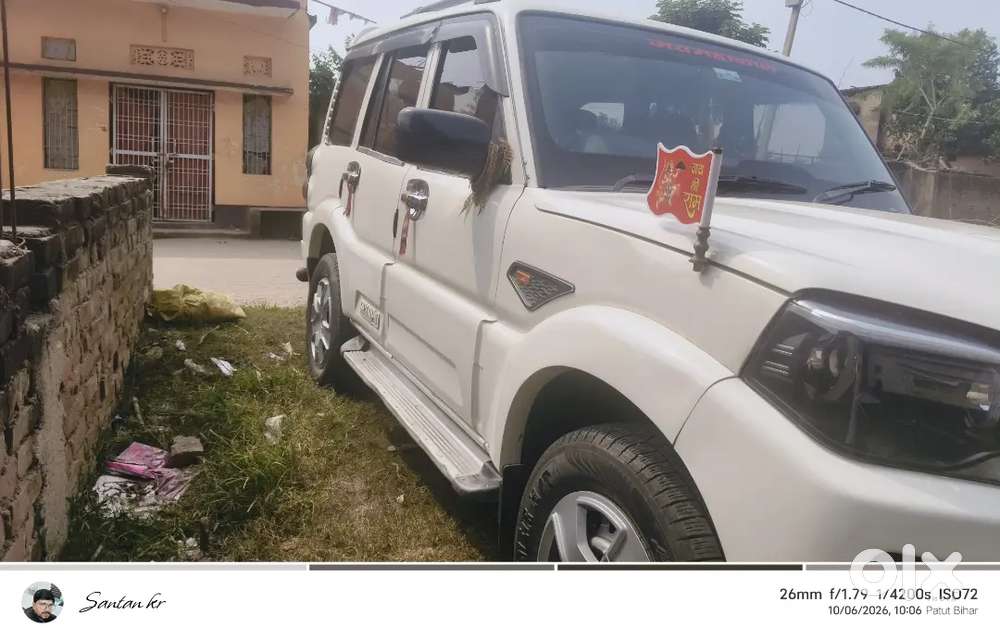 Mahindra Scorpio S4 2016