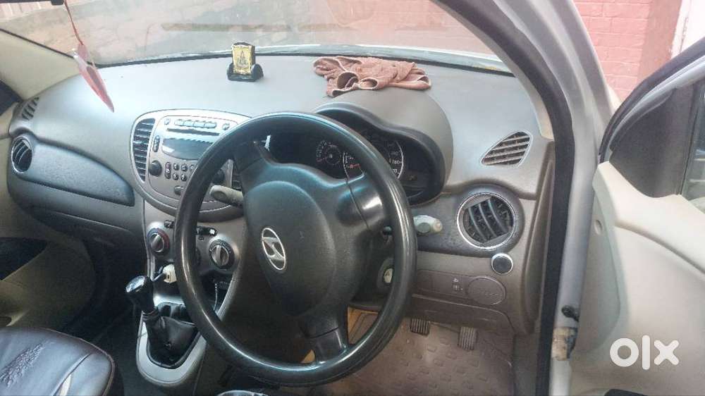 Hyundai I10 Sportz 2012