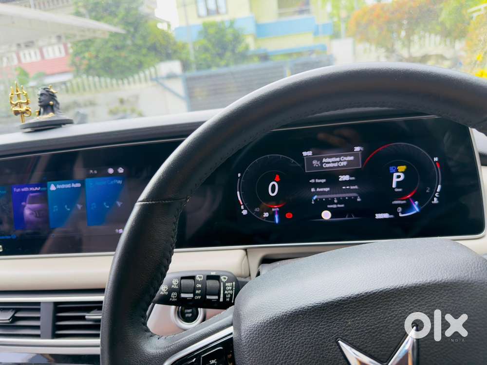 Mahindra Xuv700 Petrol 2021
