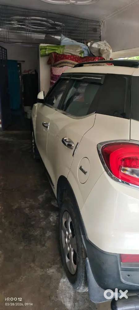 Xuv 300 W6 Diesel Suroof