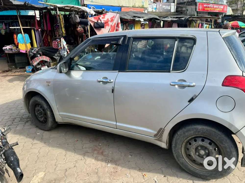 Maruti Suzuki Swift 2010 Car