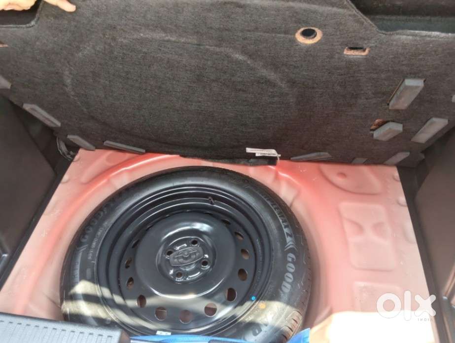 Toyota Urban Cruiser Taisor V 1.0 Petrol Mt, 2024