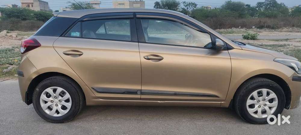 Hyundai Elite I20 Sportz (o) 1.2, 2014, Petrol