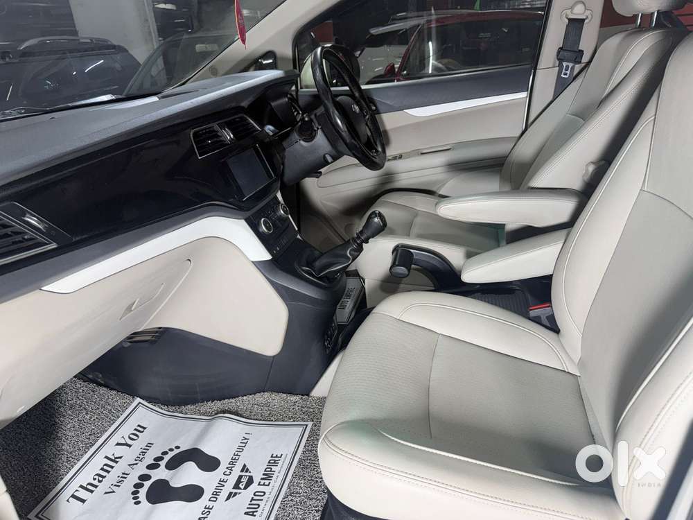 Mahindra Marazzo M8, 2018, Diesel