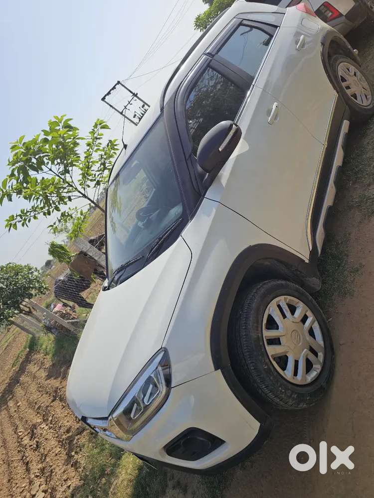 Maruti Suzuki Brezza 2021 December Petrol 39900 Km Driven