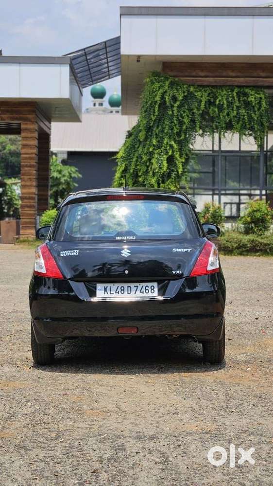 Maruti Suzuki Swift Vxi + Manual, 2012, Petrol