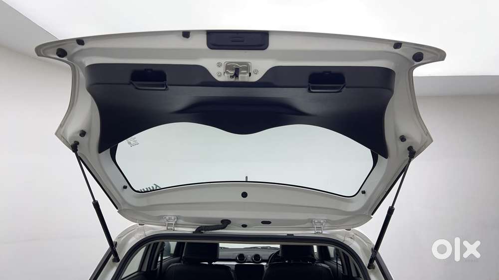 Maruti Suzuki Swift Vvt Vxi, 2022, Petrol