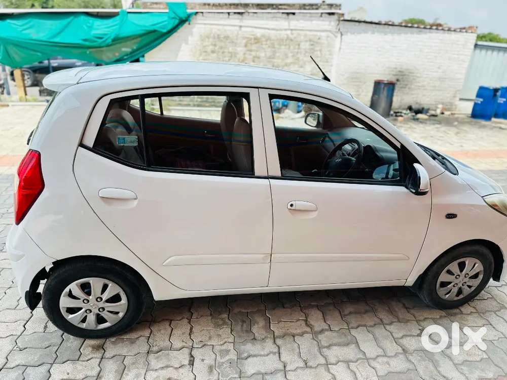 Hyundai I10 2012 Cng & Hybrids 127000 Km Driven