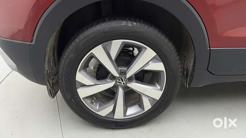 Volkswagen Taigun Topline 1.0 Tsi At (electric Seats), 2022, Petrol