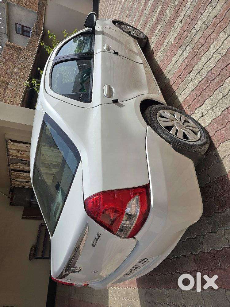 Toyota Etios Vd 1.4, 2011, Petrol