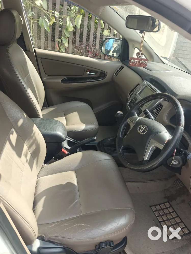 Toyota Innova 2015 Diesel Well Maintained