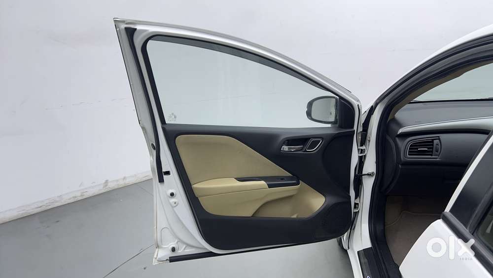 Honda City I-vtec V, 2018, Petrol