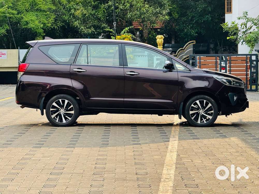 Toyota Innova Crysta