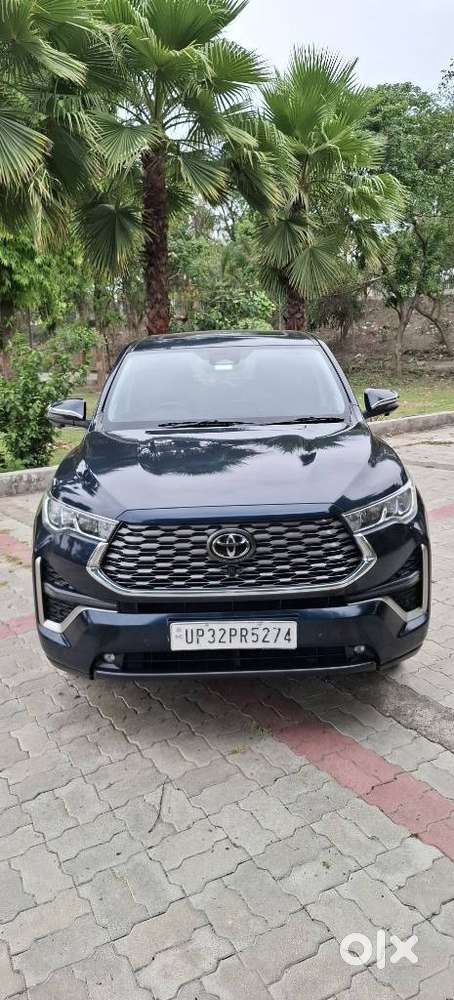 Toyota Innova Hycross 2.0 Zx Hybrid 7 Str, 2024, Petrol