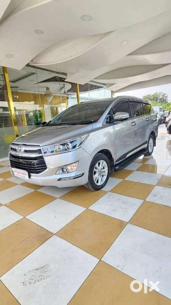 Toyota Innova Crysta 2.4zx Automatic, 2017, Diesel