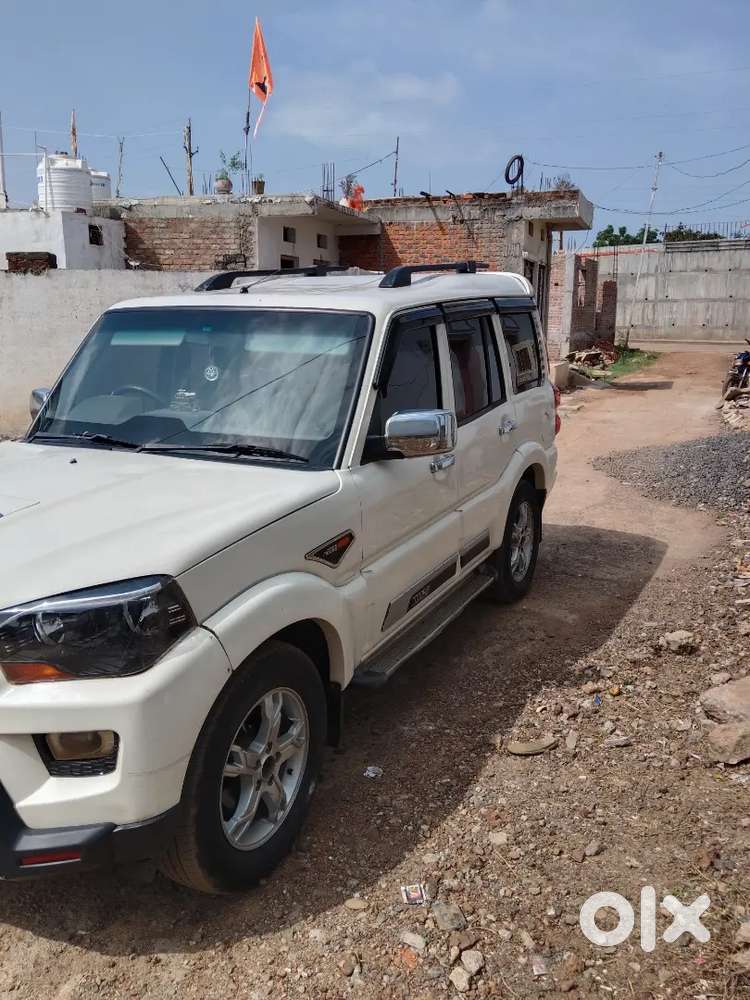 Mahindra Scorpio Classic 2016